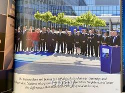 Livre signé à la main par le président Trump : Sauvez l'Amérique