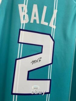 Maillot dédicacé à la main de LaMelo Ball avec certificat d'authenticité JSA
