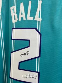 Maillot dédicacé à la main de LaMelo Ball avec certificat d'authenticité JSA