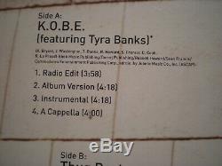 Main Rare Signé Album Lp Kobe Bryant K. O. B. E. Rap-one Of A Kind Ga Certifié