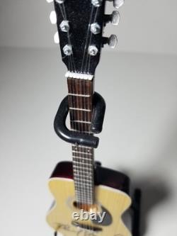 Neil Diamond VÉRITABLE guitare mini SIGNÉE à la main JSA COA Autographié Sweet Caroline