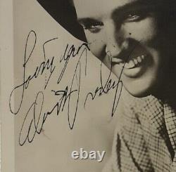 Original Elvis Presley Signé À La Main Autographe Sur Carte Photo Avec Dévouement 1959
