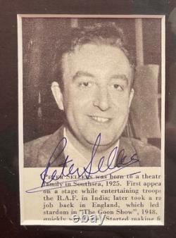 PETER SELLERS Photographie montée signée à la main et photo signée 20 x 12 pouces