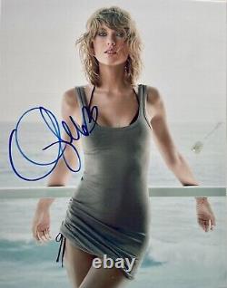 Photo dédicacée à la main de Taylor Swift avec certificat d'authenticité (COA)