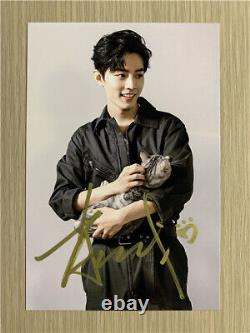 Photo dédicacée à la main de Xiao Zhan avec signature - Autographes originaux