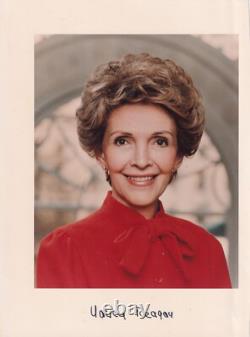 Photographie originale signée à la main de Nancy Reagan, Première Dame des États-Unis