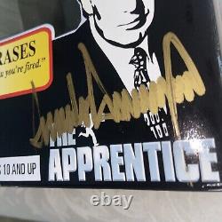 Poupée parlante de 12 pouces signée à la main par Donald Trump de l'Apprenti