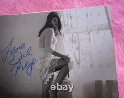 RARE Photo Noir et Blanc 8x10 Signée à la Main par Lana Del Rey avec Certificat d'Authenticité