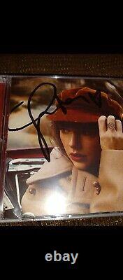 Rare Scellé Dans La Main Signé Avec Heart Red (version De Taylor) CD Taylor Swift