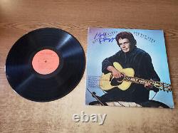 SIGNATURE MANUSCRITE ANNÉES 1970 VG+ MERLE HAGGARD Ce n’est pas de l’amour (mais ce n’est pas mal) LP33