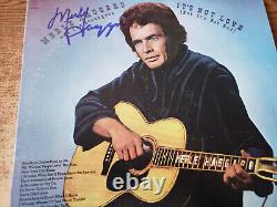 SIGNATURE MANUSCRITE ANNÉES 1970 VG+ MERLE HAGGARD Ce n’est pas de l’amour (mais ce n’est pas mal) LP33