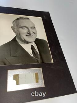 Signature manuscrite de Donald Crisp encadrée avec photographie