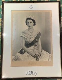 Signé Vintage Main Photo Queen Elizabeth II 1953 Autograph Photo Gurkha