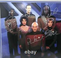 Star Trek The Next Generation Tng Cast Hand Signé Photo 118/2500 Coa Nouveau