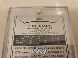 TOM BRADY 2010 Topps Prime #130 (AUTOGRAPHE MANUEL) Avec COA (Red Carpet Authentics)