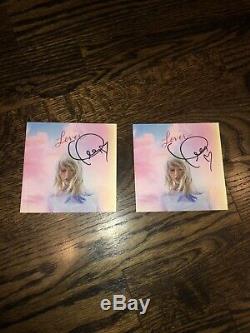 Taylor Swift Autographié Signée À La Main Livret + Amant Me! CD Single En Main