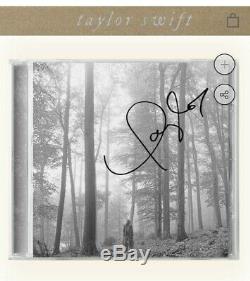 Taylor Swift Folklore Dans Les Arbres Signé Autographié CD Dans La Main