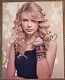 Taylor Swift Photo Original Signée à La Main 8 X 10 Avec Certificat D'authenticité