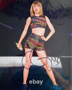 Taylor Swift Signé À La Main Photo Autographe Coa Mint