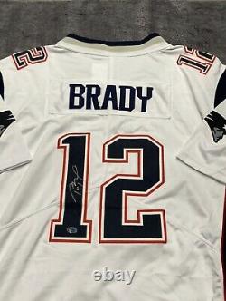 Tom Brady Signé À La Main NFL White Nike Patriots Jersey Avec Coa