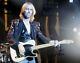 Tom Petty Autographed Main Grand 11x14 Photo Signée Withcoa Heartbreakers