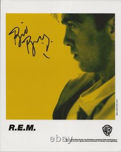 Traduisez ce titre en français : Bill Berry, batteur de R. E. M., photo VRAIMENT signée à la main n°2 avec certificat d'authenticité.